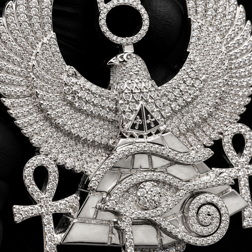 "THE PHARAOH’S GUARDIAN" (Moissanite)
