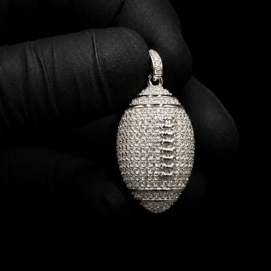 FOOTBALL PIECE (Moissanite)