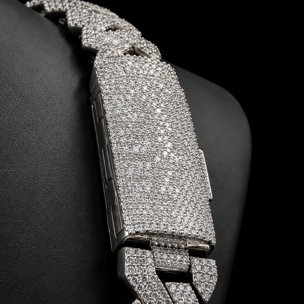 HALF-KILO JUMBO CUBAN 20MM (MOISSANITE)